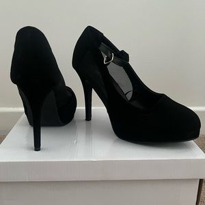 Black heel